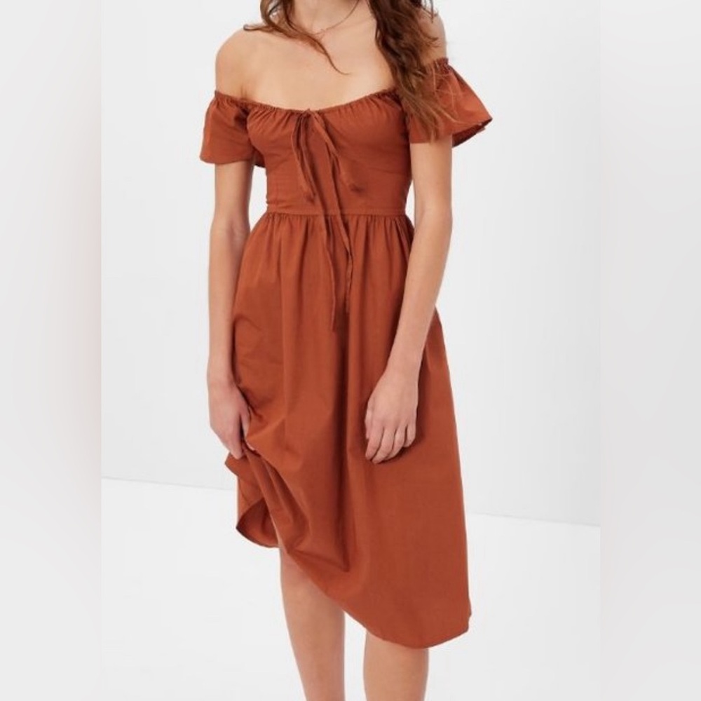Gap flutter sleeve dress